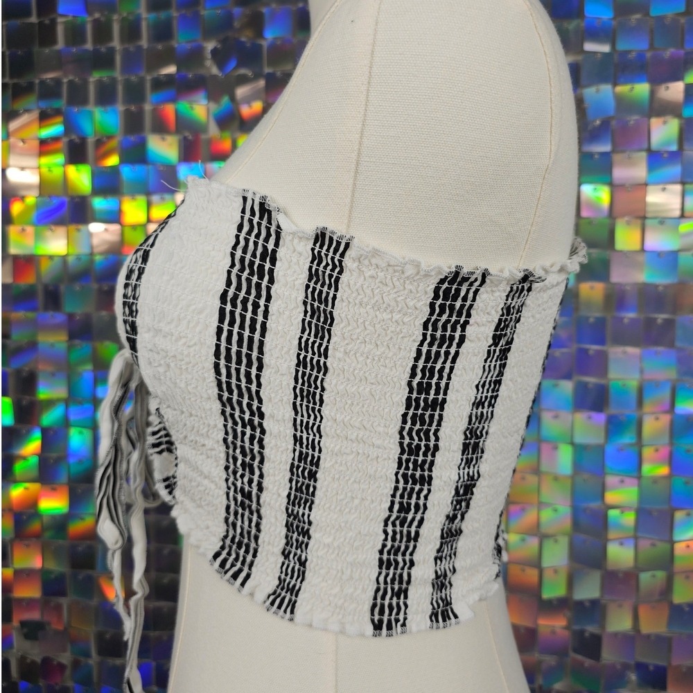 Kendall Kylie White Black Striped‎ Smocked Tube Top Bow Tie Front Crop - Picture 4 of 5